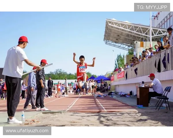 星空体育滚球赛事精彩纷呈,激发青少年运动热情不断升温 星空体育滚球赛事精彩纷呈,激发青少年运动热情不断升温